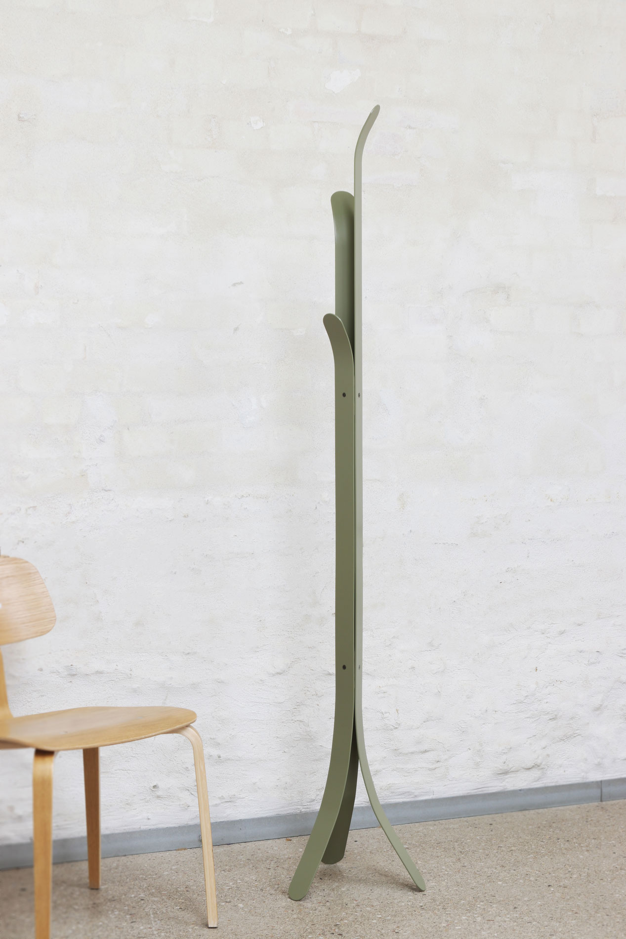 CurvedCoatstand_StudioWAK_03