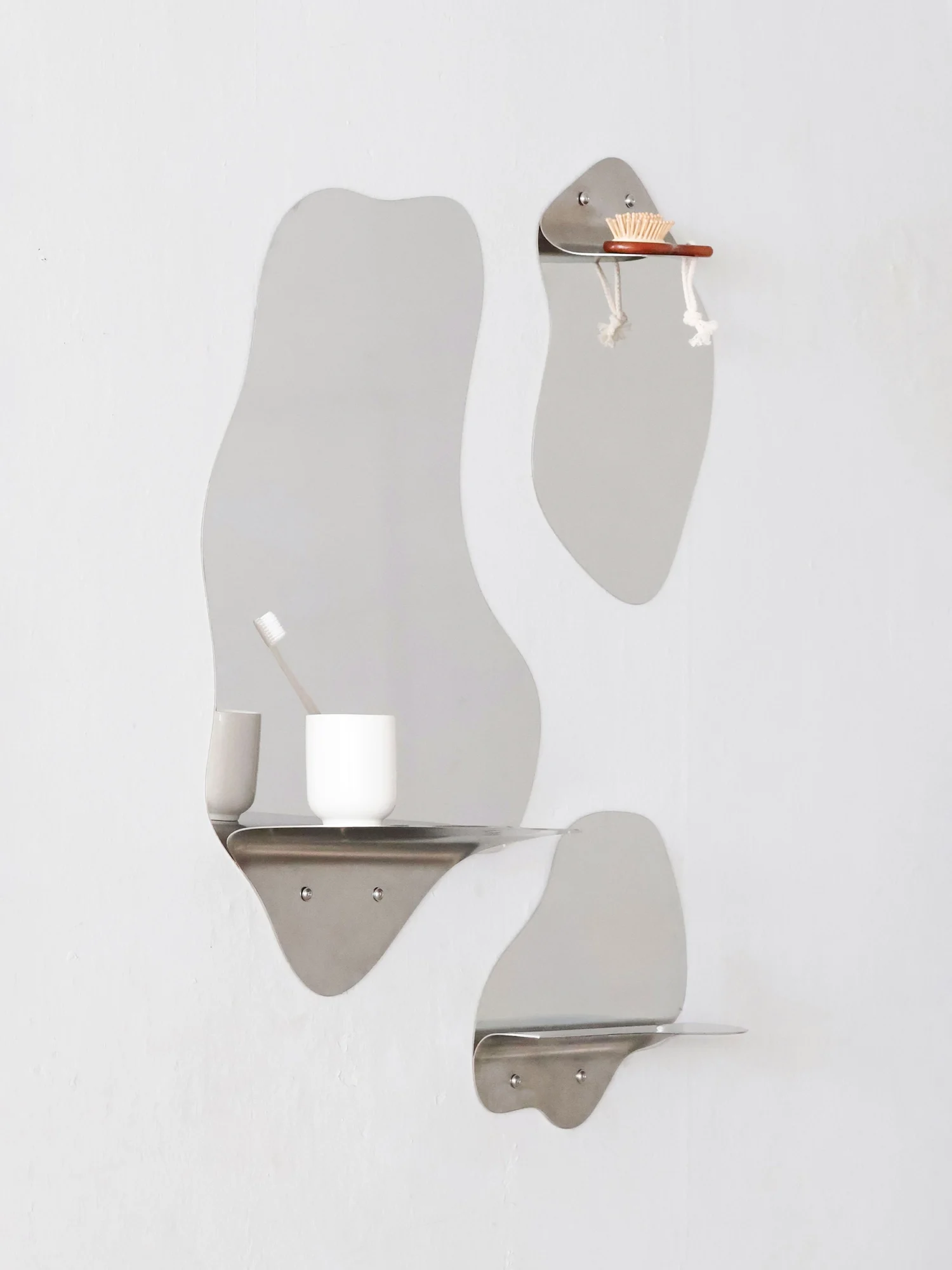 Peel Mirror